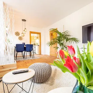 ferienhaus-mit-2-wohnungen-ideal-fur-familien-gruppen.com-bavaria.com/