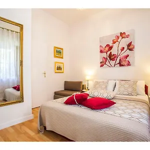 Ivan Apartamento